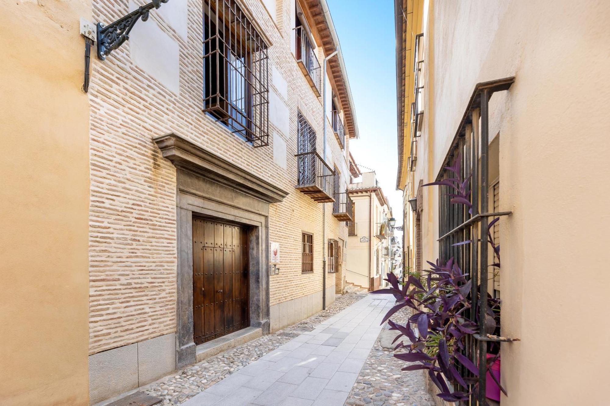 Apartamentos En Pleno Centro, Aljibe Rodrigo Del Campo 2A Granada Esterno foto